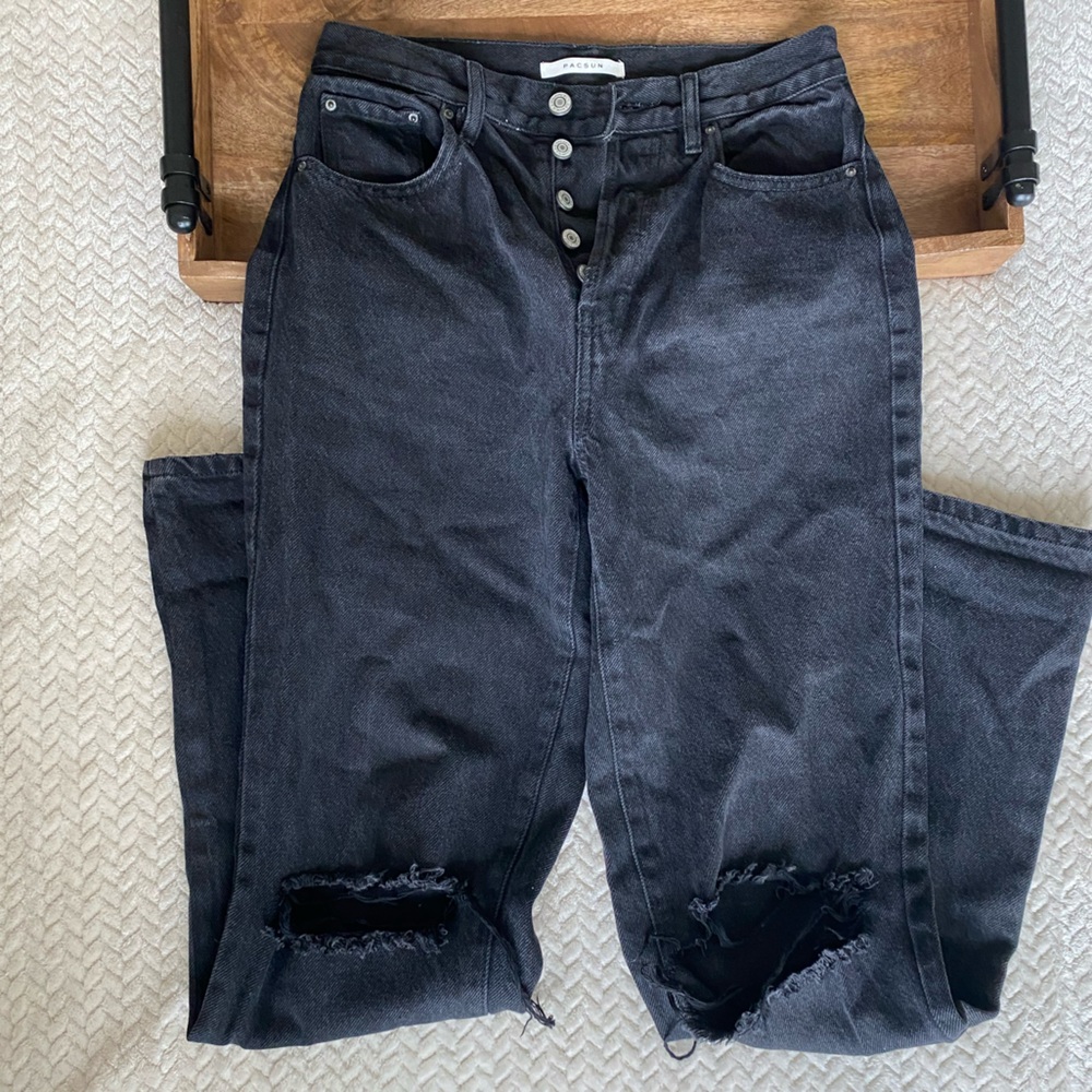 PacSun - Black Distressed Boyfriend Jeans